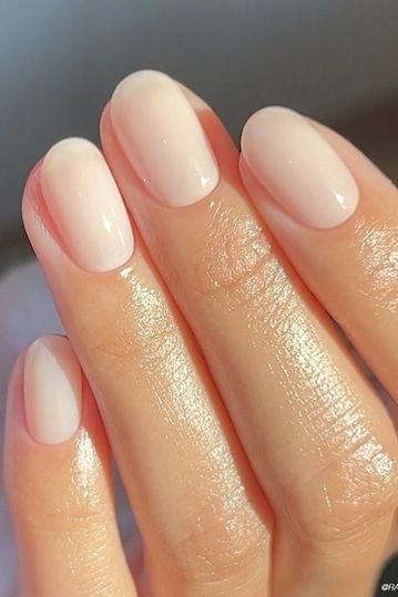 Clean Girl soap Nail trend