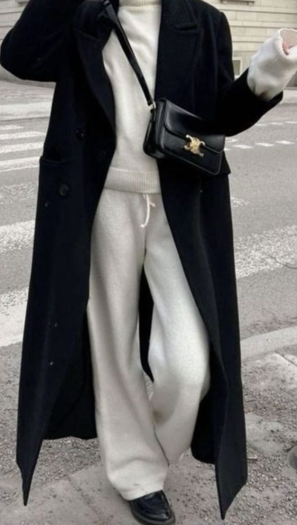sweat Set winter travel Outfits