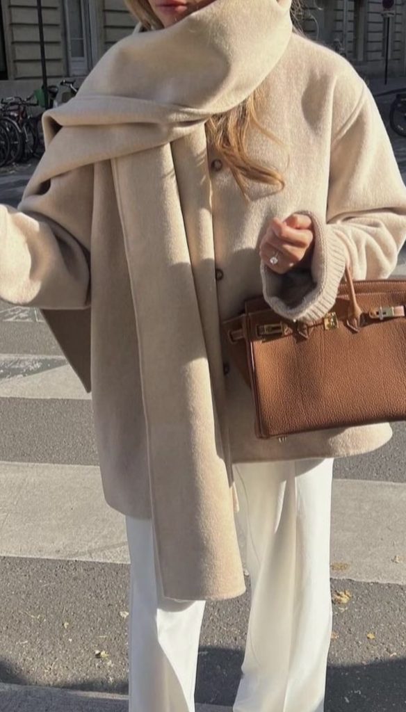 scarf coat Outfit inspo