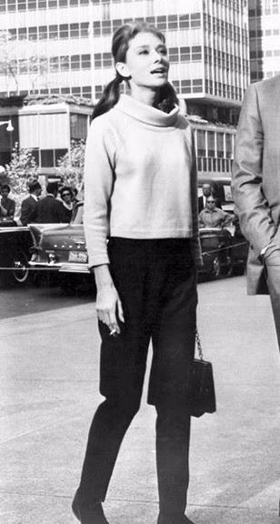 Turtleneck and Cropped Pants Audrey Hepburn Turtleneck and Cropped Pants Audrey Hepburn Inspired Style