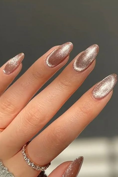 champagne Cat Eye Nails
