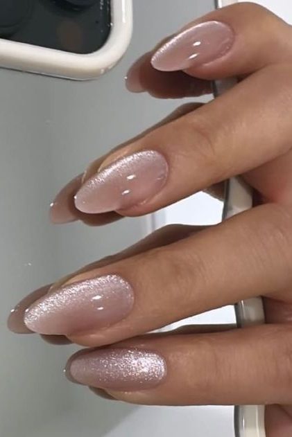 Nude Cat Eye Nails