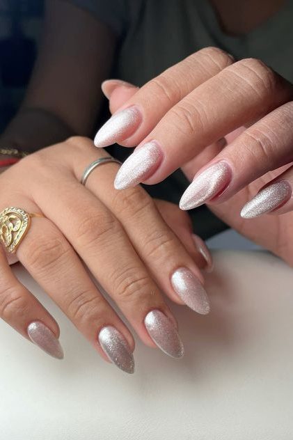 Classic White Cat Eye Nails