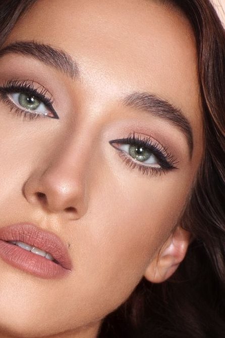 Neutral Eyeshadow Looks: Taupe Matte Moment