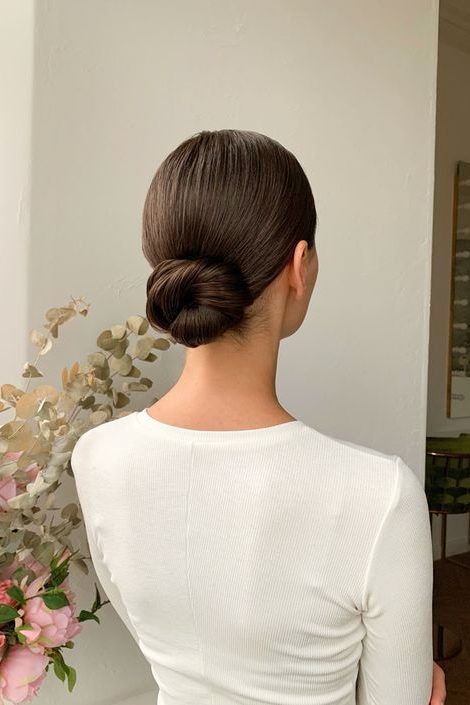 thick hair bun tutorial