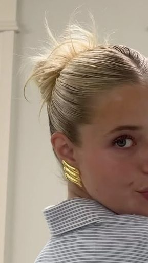 messy bun hair