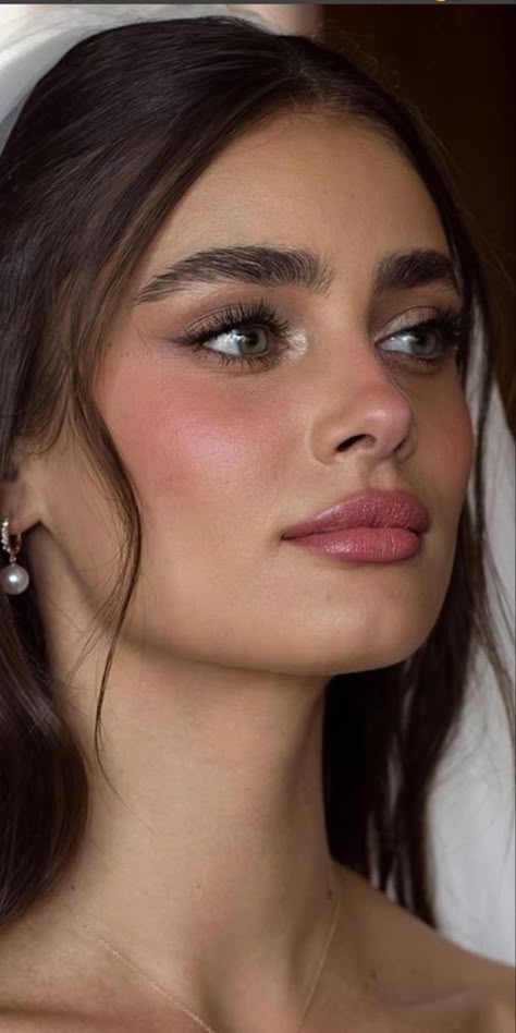 Blush Spring Makeup Trends