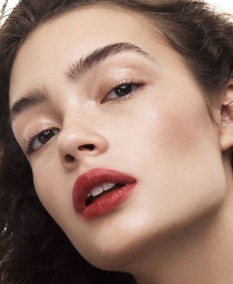 lip stain makeup trend