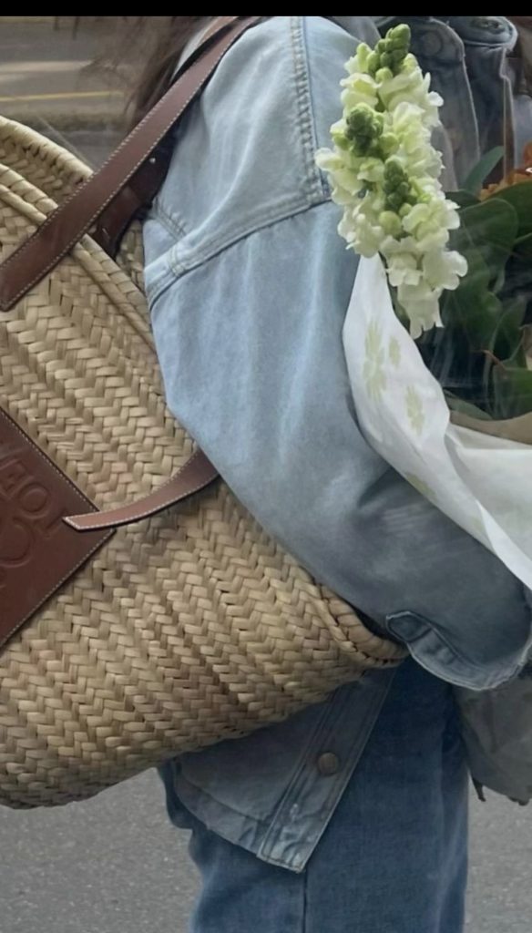 Spring tote