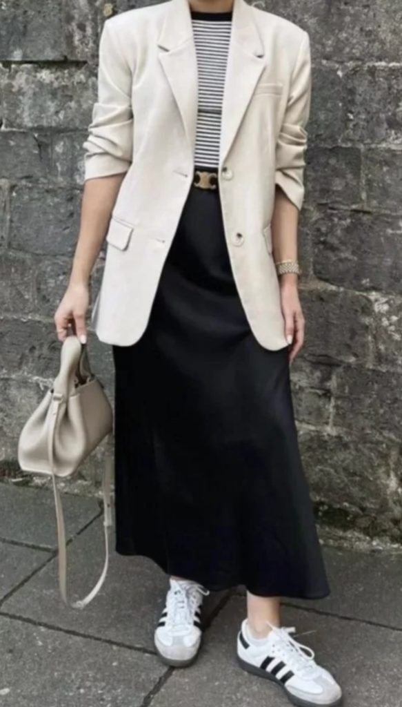 Pinterest Worthy Spring Weekend Outfits - black skirt 