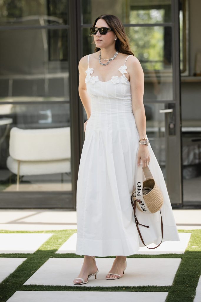 White Outfit to Look Expensive