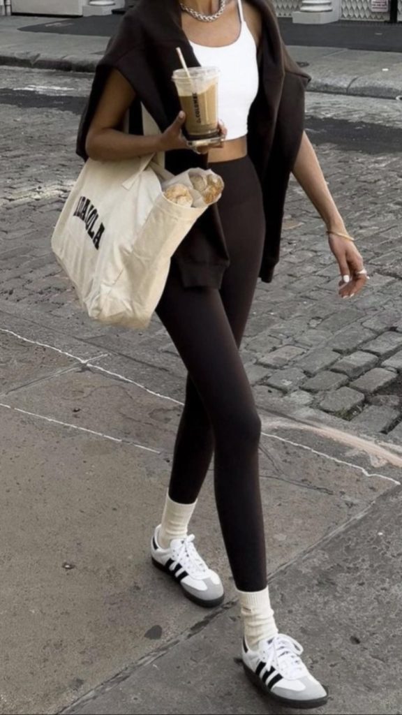 Leggings and Sneakers Spring Travel Outfits