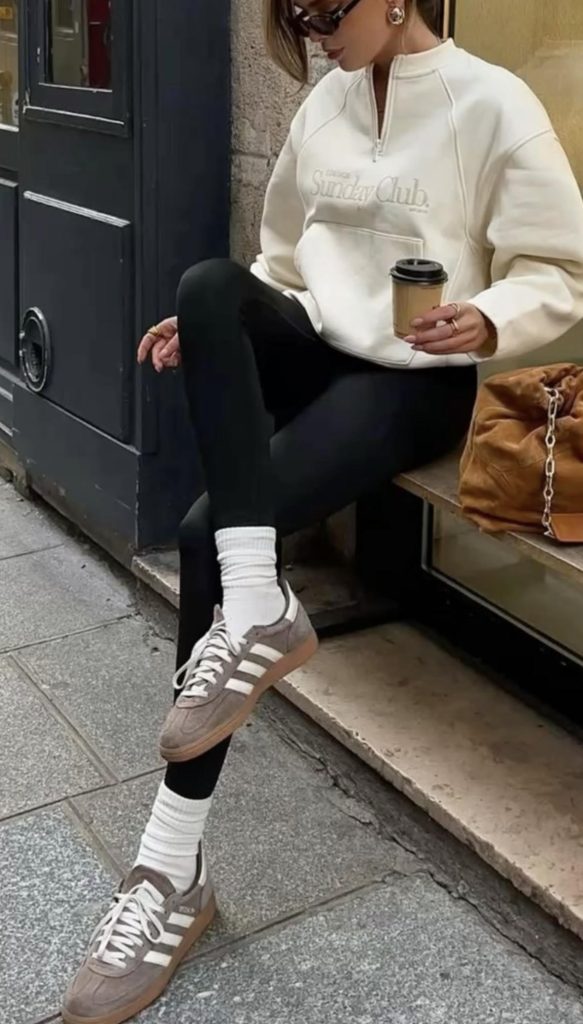 Leggings and Sneakers Outfits