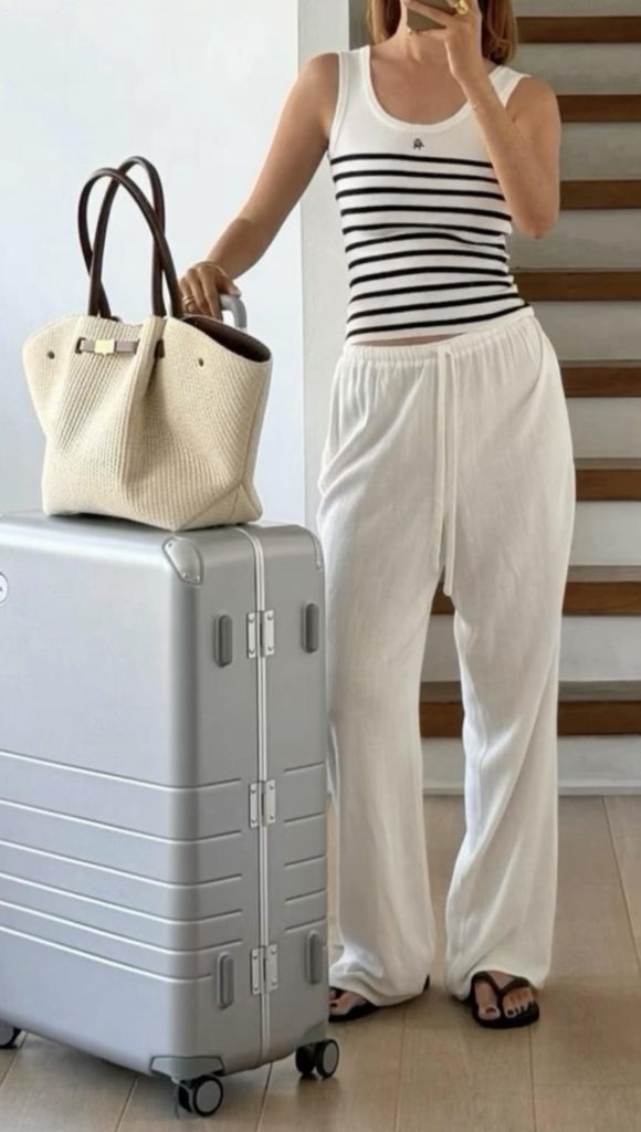 White Pants Spring Travel Outfits