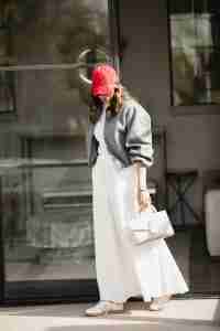 Classy Casual Outfits for Moms on the Go - the gray details