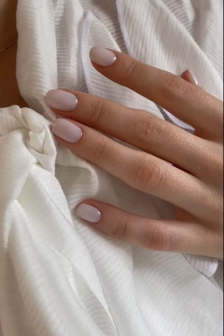 Milky Short nails