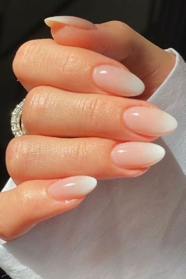 Nude Ombre Classy Nude Nail Designs