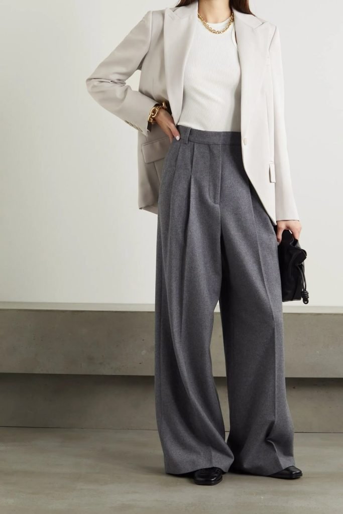 What to Wear With Gray Pants for the office